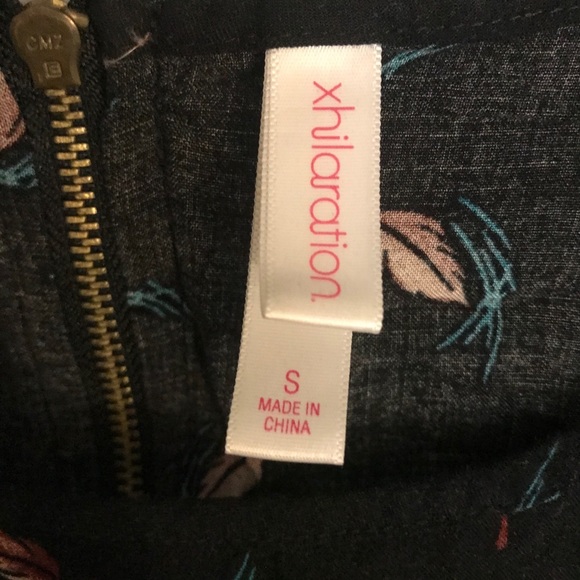 Blouse - Picture 2 of 3